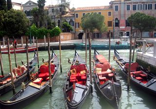 Italy_Venice_Gondolas