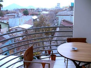 Santiago_school_balcony