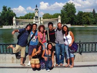 Madrid_dQ_group_statue