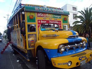 Quito_Budget_bus