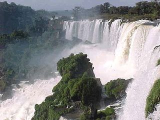 Argentina_waterfall3